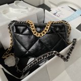 Luxury Flap Shiny Lambskin 19 AS1160 7 Star Handbag 26CM