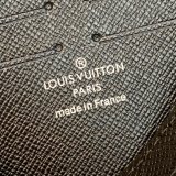 Pochette Voyage Louis Vuitton High Quality bag M22763 Monogram Men Bag