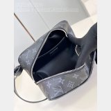 Locker Dopp Kit Monogram M83112 Men 1:1 Mirrors Louis Vuitton Travel