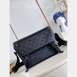 Messenger Voyager PM Copy Louis Vuitton M25121 Black 1:1 Mirror Bag