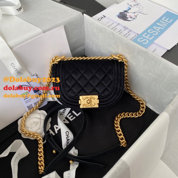 Wholesale Cheap 1:1 Duplicate AS3315 Messenger Boy Handbags