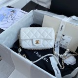 CC Knockoff Pearl CF Classic Flap 18cm Black/White Bags