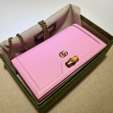 The Gucci Best Diana Duplicates bag with bamboo 696817