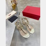 Valentino Knockoff ROCKSTUD METALLIC FLAT FLIP-FLOP SANDAL