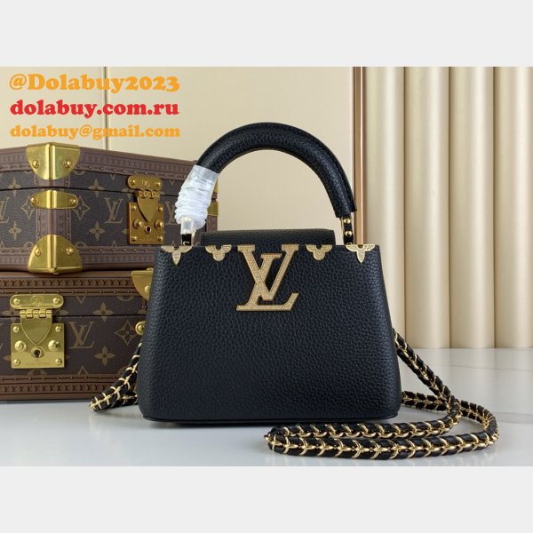 The  7 Star Capucines Louis Vuitton M48865 M24583 Bag