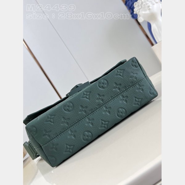 S-Cape Messenger Taurillon M24439 Green LV 7 Star Men Bags