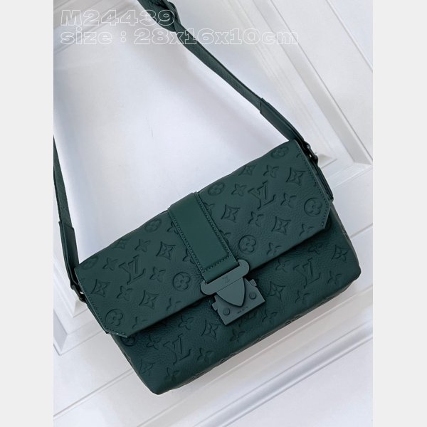 S-Cape Messenger Taurillon M24439 Green LV 7 Star Men Bags