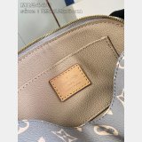 Sell Louis Vuitton Pochette Cosmétique M12440 Best Bag Online