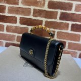 Gucci Designer 675794 Diana small shoulder bag in black/brown