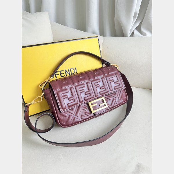 Cheap fendi Iconic Baguette Medium bag 211