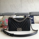 UK CC V Le Boy Top Quality Fashion Black Bags Lambskin 25cm