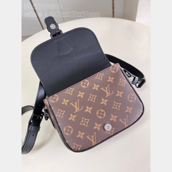 AAA+ Louis Vuitton M47060 Montsouris Messenger 1:1 Mirror Bags