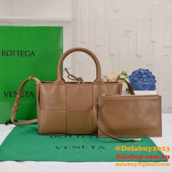 Designer Bottega Veneta MINI Arco Tote Bag 25CM