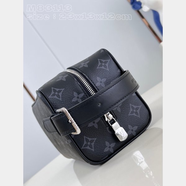 Locker Dopp Kit Monogram M83112 Men 1:1 Mirrors Louis Vuitton Travel