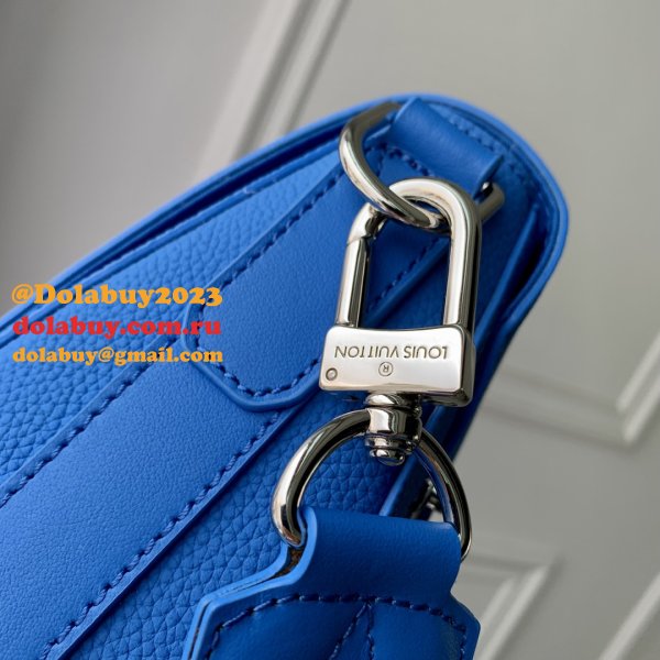 Takeoff Messenger LV Aerogram M22505 Louis Vuitton UK Bag