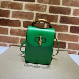 Wholesale UK Gucci Bamboo Crossbody 702106 Bag Outlet