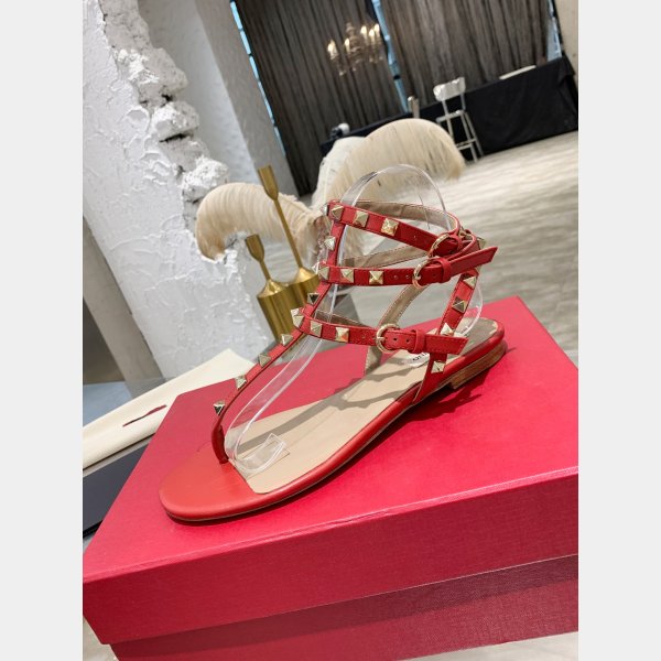 Valentino Knockoff ROCKSTUD METALLIC FLAT FLIP-FLOP SANDAL