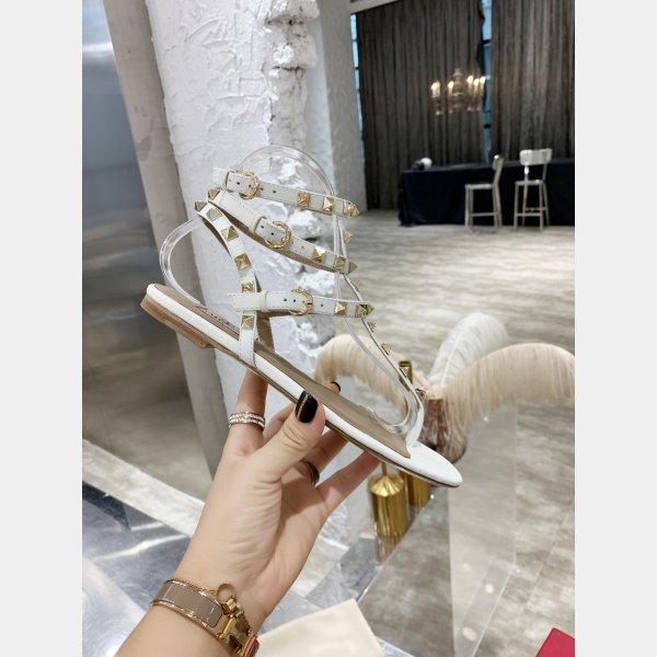 Valentino Knockoff ROCKSTUD METALLIC FLAT FLIP-FLOP SANDAL