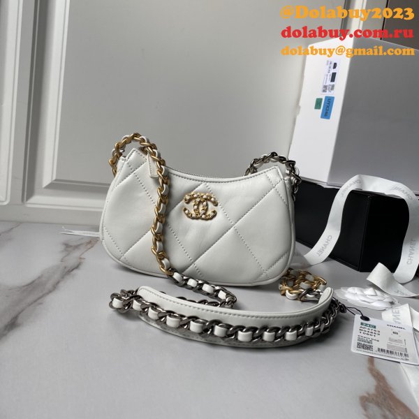 Copy AAA  19 Cluths Chain AP3763 Replcias Bag