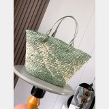 7 Star loewe Anagram Basket bag in iraca palm and calfskin 8008