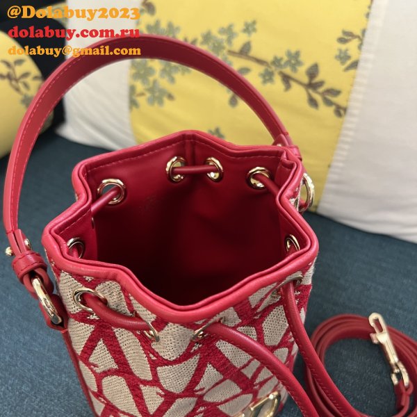 Knockoff VALENTINO GARAVANI V mini basket handbag