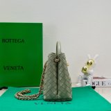 Best BOTTEGA VENETA ANDIAMO small 25cm tote bag