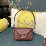 Luxury VALENTINO GARAVANI LETTER VLOGO SIGNATURE handbag