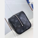 Locker Dopp Kit Monogram M83112 Men 1:1 Mirrors Louis Vuitton Travel