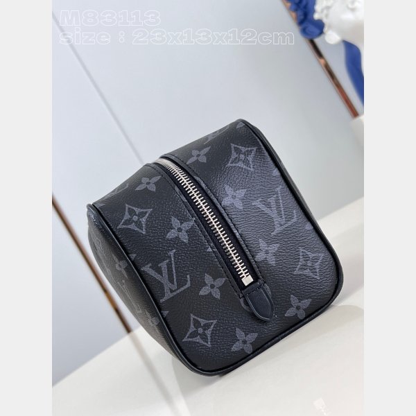 Locker Dopp Kit Monogram M83112 Men 1:1 Mirrors Louis Vuitton Travel