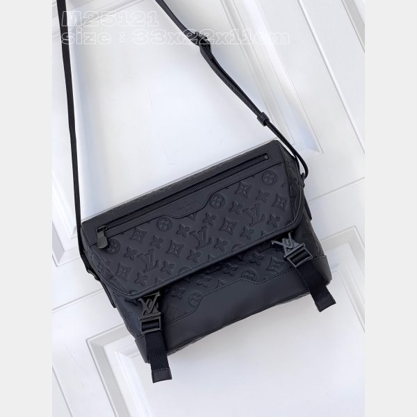 Messenger Voyager PM Copy Louis Vuitton M25121 Black 1:1 Mirror Bag