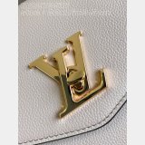 Luxuryin Focuses Oxford Lockme Louis Vuitton AAA+ M22735 Bag