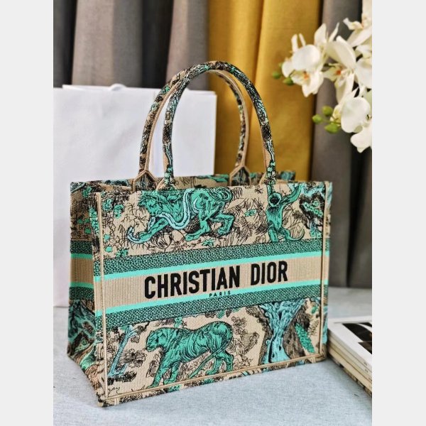 7 Star Christian Dior Paris  Reverse book Tote