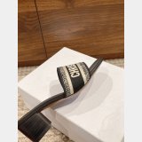 Perfect Designer Dior Dway One-word embroidered slippers Shoes Online