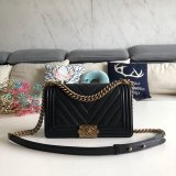 UK CC V Le Boy Top Quality Fashion Black Bags Lambskin 25cm