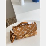 We Curate The 1:1 Mirror 2022 Louis Vuitton M46028 Pochette Métis